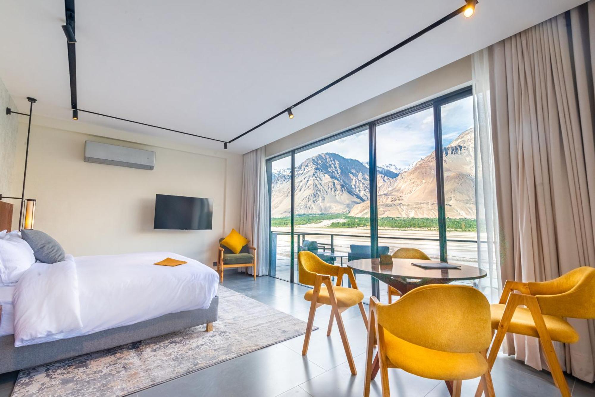 Himmel Skardu By Luxus Hotel Exterior photo