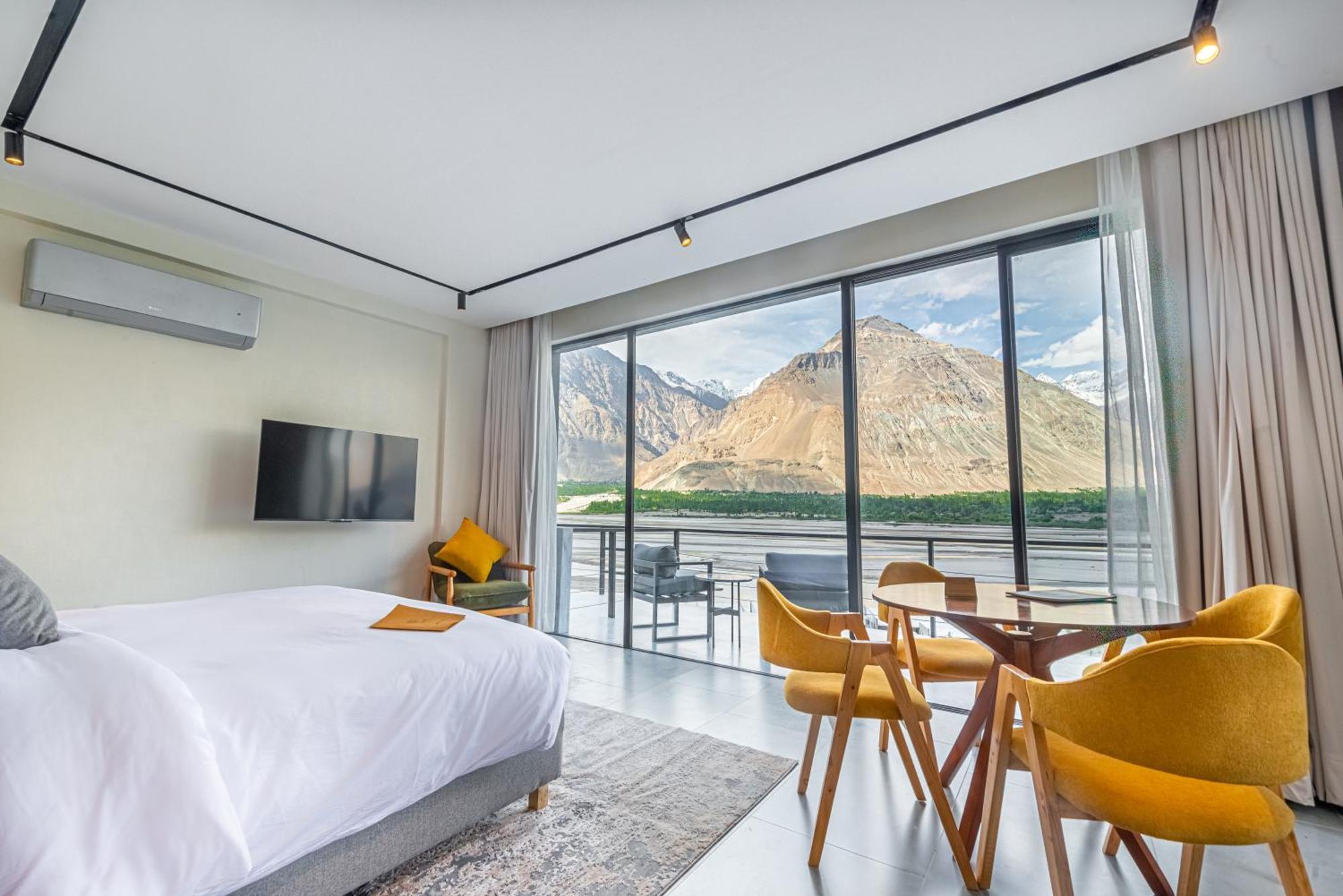 Himmel Skardu By Luxus Hotel Exterior photo