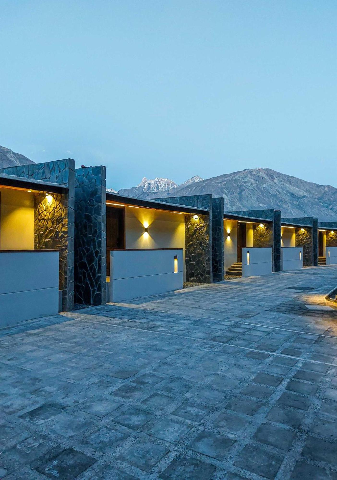 Himmel Skardu By Luxus Hotel Exterior photo